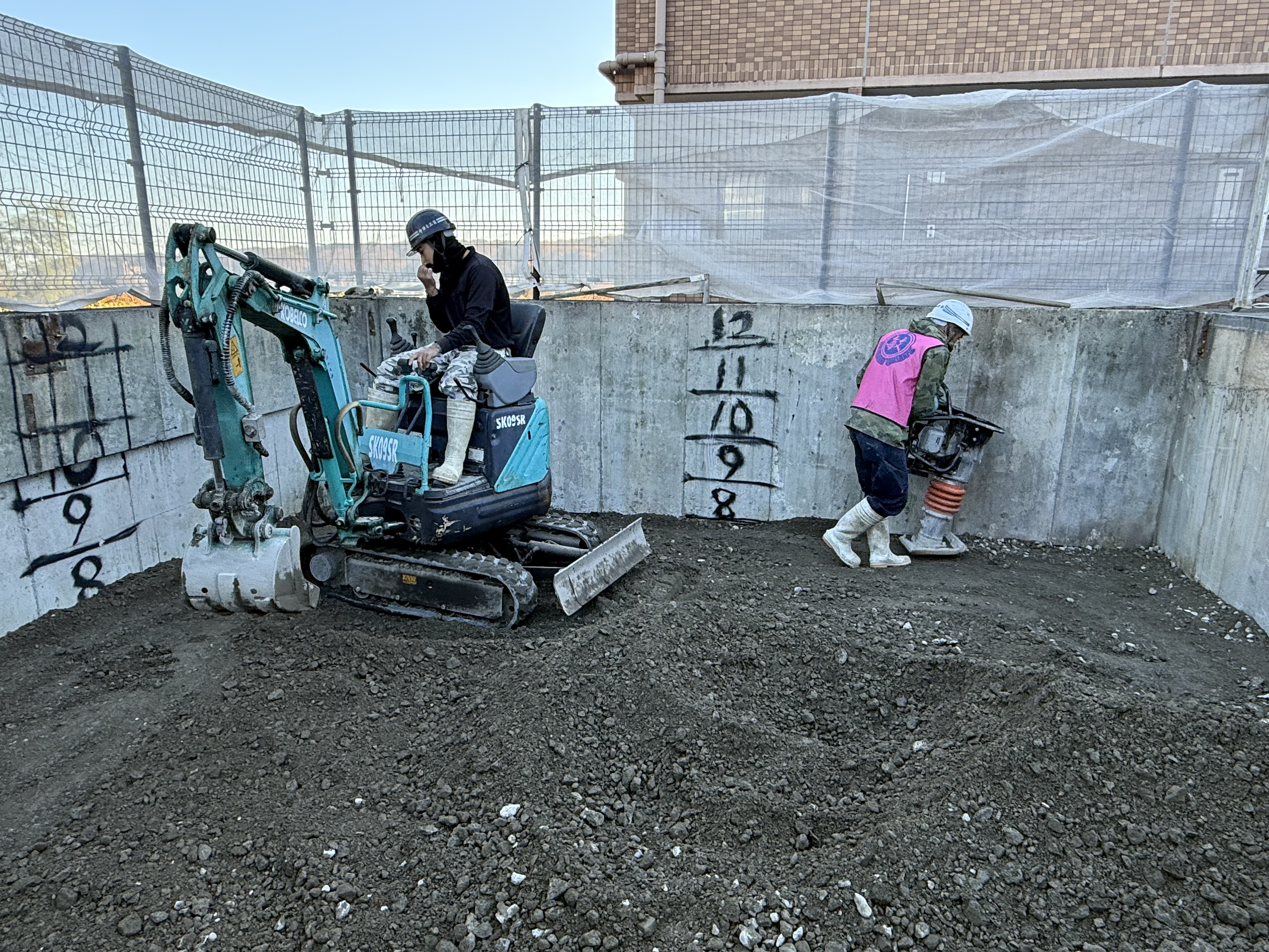 東京都 機械式駐車場平面化工事 | 株式会社敏建